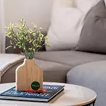Apartment Wanderlust *
